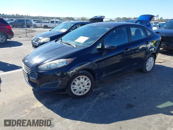 ✅ 2016 Ford Fiesta S • VIN: 3FADP4AJ6GM173174 • Лот: 43583400. Опубликован ранее на IAAI с пробегом 163 381 миль. Бесплатный доступ к архиву аукционных продаж из США и подробный отчёт об истории автомобиля на DreamBid. Изображение 2.
