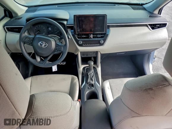 ✅ 2023 Toyota Corolla Cross L • VIN: 7MUAAAAG7PV055643 • Lot: 93307565. Listed on Copart with 32,913 mi. Free auction sales archive from the USA and detailed vehicle history report at DreamBid. Image 8.