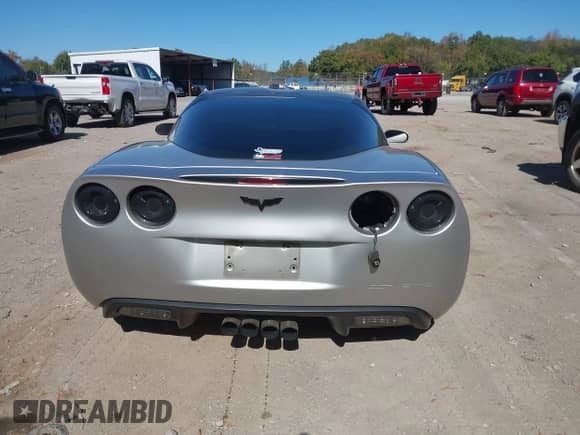 2007 Chevrolet Corvette with VIN 1G1YY25U675110091, listed as a IAAI auction lot 43511572 with 94,941 mi miles and . Bid and sale history available at DreamBid. Image 16.