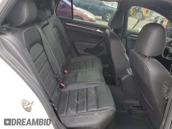 ✅ 2019 Volkswagen Golf R • VIN: WVWWA7AU2KW171835 • Lot: 53145785. Wystawiony na Copart z przebiegiem 137 130 mil. Bezpłatny archiwum sprzedaży aukcyjnych z USA i szczegółowy raport historii pojazdu na DreamBid. Zdjęcie 10.