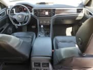 ✅ 2018 Volkswagen Atlas SEL Premium • VIN: 1V2NR2CA6JC577688 • Lot: 60800465. Listed on Copart with 82,841 mi. Free auction sales archive from the USA and detailed vehicle history report at DreamBid. Image 8.