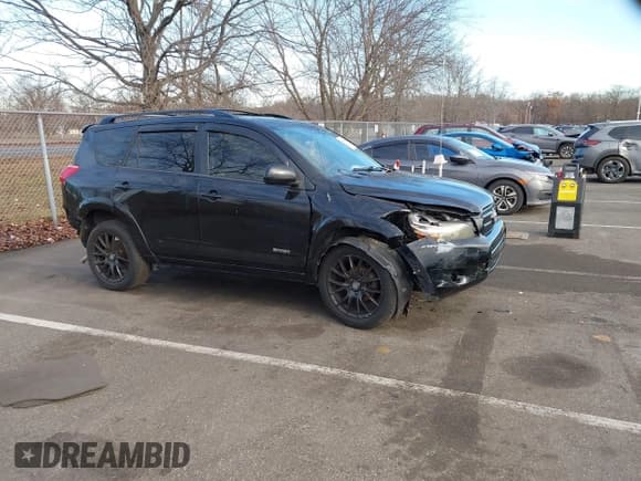 ✅ 2008 Toyota RAV4 Sport • VIN: JTMBD32V686056900 • Лот: 43844991. Опубликован ранее на IAAI с пробегом 161 381 миль. Бесплатный доступ к архиву аукционных продаж из США и подробный отчёт об истории автомобиля на DreamBid. Изображение 1.