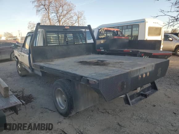 ✅ 1988 Ford F-250 • VIN: 1FTHX26G8JKA98294 • Lot: 48556735. Listed on Copart with 66,495 mi. Free auction sales archive from the USA and detailed vehicle history report at DreamBid. Image 2.