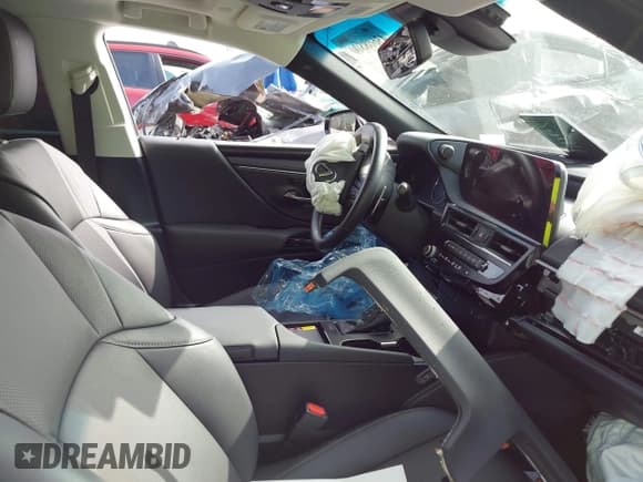 ✅ 2025 Lexus ES 350 • VIN: 58ADZ1B19SU199374 • Lot: 43608800. Wystawiony na IAAI z przebiegiem 4 890 mil. Bezpłatny archiwum sprzedaży aukcyjnych z USA i szczegółowy raport historii pojazdu na DreamBid. Zdjęcie 5.