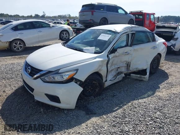 ✅ 2016 Nissan Altima S • VIN: 1N4AL3AP0GN392926 • Lot: 43601150. Listed on IAAI with 111,593 mi. Free auction sales archive from the USA and detailed vehicle history report at DreamBid. Image 2.