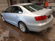 ✅ 2012 Volkswagen Jetta SE • VIN: 3VWDP7AJ4CM371626 • Лот: 43863497. Опубликован ранее на IAAI с пробегом 197 119 миль. Бесплатный доступ к архиву аукционных продаж из США и подробный отчёт об истории автомобиля на DreamBid. Изображение 3.