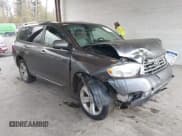 ✅ 2008 Toyota Highlander Limited • VIN: JTEES42A882080088 • Lot: 43748547. Wystawiony na IAAI z przebiegiem 133 885 mil. Bezpłatny archiwum sprzedaży aukcyjnych z USA i szczegółowy raport historii pojazdu na DreamBid. Zdjęcie 1.