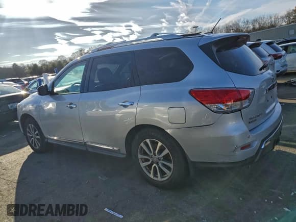 ✅ 2013 Nissan Pathfinder SL • VIN: 5N1AR2MM1DC605440 • Lot: 96122215. Listed on Copart with 134,702 mi. Free auction sales archive from the USA and detailed vehicle history report at DreamBid. Image 2.
