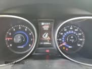 ✅ 2014 Hyundai Santa Fe • VIN: 5XYZU3LA2EG157029 • Лот: 92263105. Опубликован ранее на Copart с пробегом 123 296 миль. Бесплатный доступ к архиву аукционных продаж из США и подробный отчёт об истории автомобиля на DreamBid. Изображение 9.