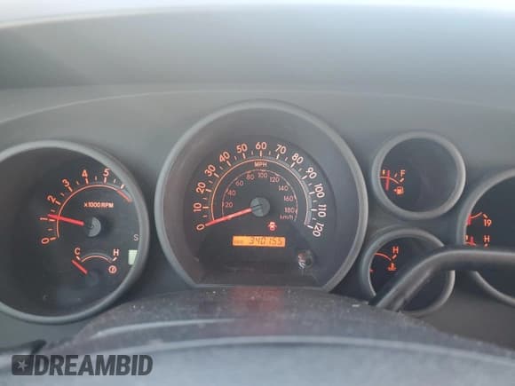 ✅ 2012 Toyota Tundra • VIN: 5TFUW5F15CX266445 • Лот: 92597695. Опубликован ранее на Copart с пробегом 340 155 миль. Бесплатный доступ к архиву аукционных продаж из США и подробный отчёт об истории автомобиля на DreamBid. Изображение 9.