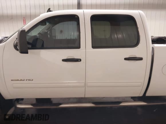 ✅ 2011 Chevrolet Silverado 2500HD LT • VIN: 1GC1KXCG0BF190396 • Лот: 42008385. Опубликован ранее на IAAI с пробегом 193 545 миль. Бесплатный доступ к архиву аукционных продаж из США и подробный отчёт об истории автомобиля на DreamBid. Изображение 15.