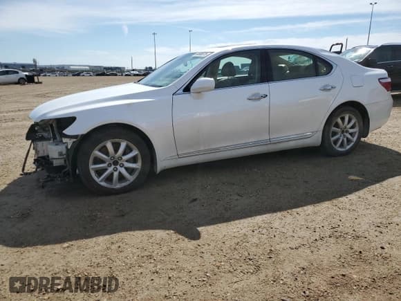 ✅ 2009 Lexus LS 460 • VIN: JTHCL46F395002976 • Лот: 69698075. Опубликован ранее на Copart с пробегом 125 626 миль. Бесплатный доступ к архиву аукционных продаж из США и подробный отчёт об истории автомобиля на DreamBid. Изображение 1.