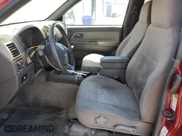 ✅ 2004 Chevrolet Colorado Z85 • VIN: 1GCCS198348122025 • Lot: 66398905. Wystawiony na Copart z przebiegiem 198 423 mil. Bezpłatny archiwum sprzedaży aukcyjnych z USA i szczegółowy raport historii pojazdu na DreamBid. Zdjęcie 7.