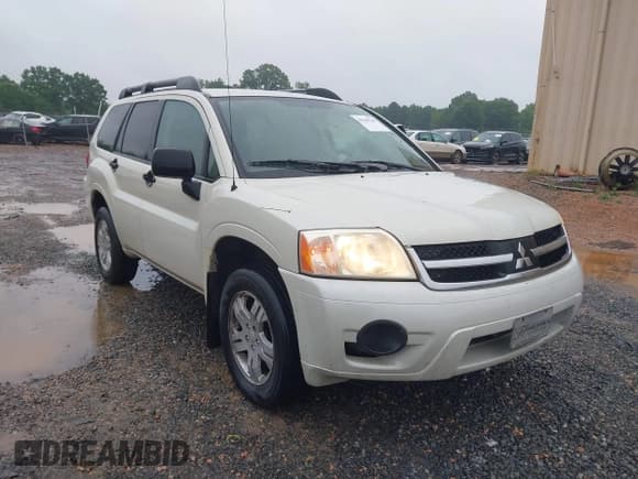 ✅ 2008 Mitsubishi Endeavor LS • VIN: 4A4MN21S68E042906 • Lot: 39369746. Listed on IAAI with 177,223 mi. Free auction sales archive from the USA and detailed vehicle history report at DreamBid. Image 1.