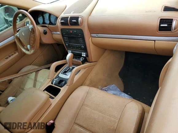 ✅ 2010 Porsche Cayenne • VIN: WP1AA2AP8ALA07107 • Lot: 55506275. Listed on Copart with Not provided. Free auction sales archive from the USA and detailed vehicle history report at DreamBid. Image 8.