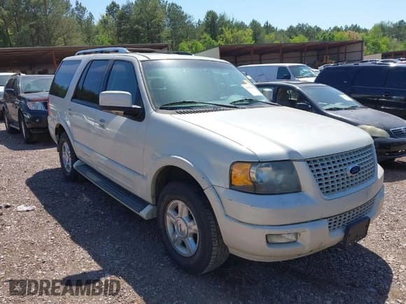 ✅ 2005 Ford Expedition Limited • VIN: 1FMFU19555LA73336 • Lot: 41972033. Listed on IAAI with 236,367 mi. Free auction sales archive from the USA and detailed vehicle history report at DreamBid. Image 1.