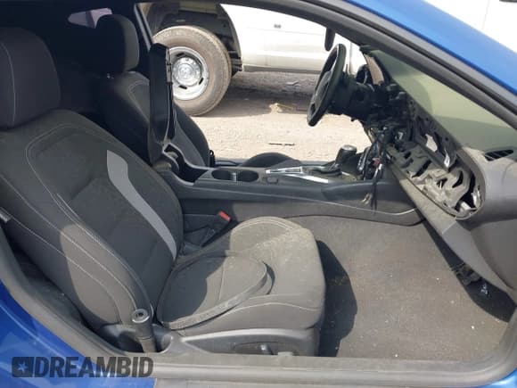 ✅ 2021 Chevrolet Camaro 1SS • VIN: 1G1FF1R78M0123932 • Lot: 42040794. Listed on IAAI with Not provided. Free auction sales archive from the USA and detailed vehicle history report at DreamBid. Image 5.