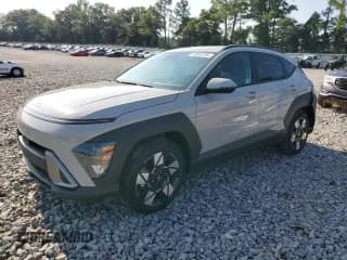 ✅ 2025 Hyundai Kona SEL • VIN: KM8HB3AB8SU267148 • Lot: 69382795. Listed on Copart with 1,334 mi. Free auction sales archive from the USA and detailed vehicle history report at DreamBid. Image 1.