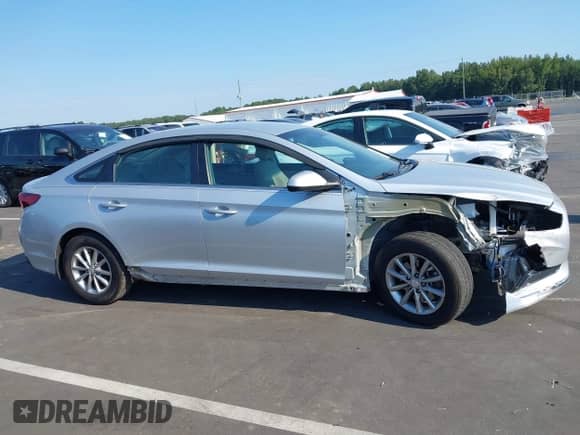 2018 Hyundai Sonata SE with VIN 5NPE24AF1JH718283, listed as a IAAI auction lot 43152242 with 69,598 mi miles and . Bid and sale history available at DreamBid. Image 13.