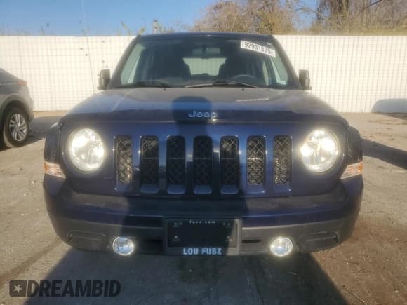 ✅ 2015 Jeep Patriot Sport • VIN: 1C4NJPBB7FD298218 • Лот: 92931875. Опубликован ранее на Copart с пробегом 68 482 миль. Бесплатный доступ к архиву аукционных продаж из США и подробный отчёт об истории автомобиля на DreamBid. Изображение 5.