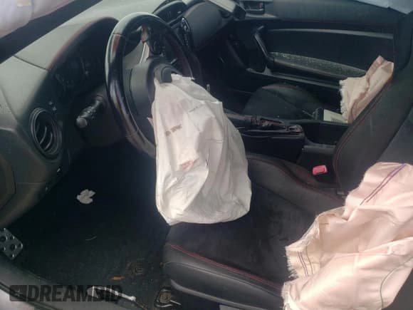 ✅ 2018 Subaru BRZ Limited • VIN: JF1ZCAC14J9603156 • Lot: 63904935. Listed on Copart with Not provided. Free auction sales archive from the USA and detailed vehicle history report at DreamBid. Image 7.