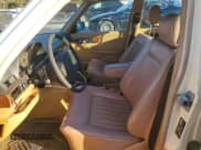 ✅ 1986 Mercedes-Benz 420 SEL • VIN: WDBCA35D3GA200123 • Lot: 81694694. Listed on Copart with 135,481 mi. Free auction sales archive from the USA and detailed vehicle history report at DreamBid. Image 7.