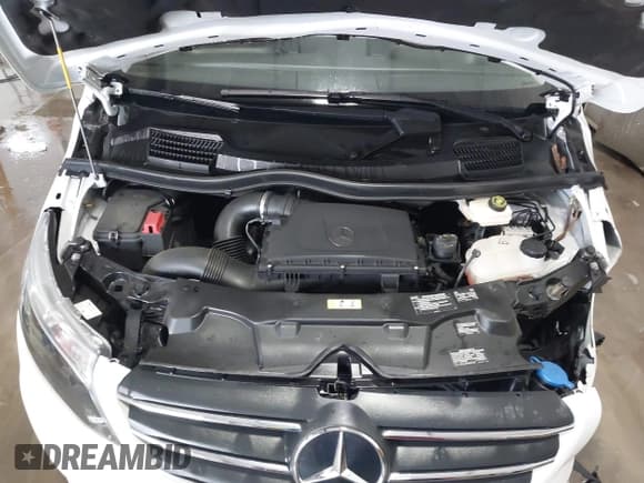 ✅ 2023 Mercedes-Benz Metris • VIN: W1WV0FEY8P4332203 • Лот: 41510870. Опубликован ранее на IAAI с пробегом 8 203 миль. Бесплатный доступ к архиву аукционных продаж из США и подробный отчёт об истории автомобиля на DreamBid. Изображение 10.