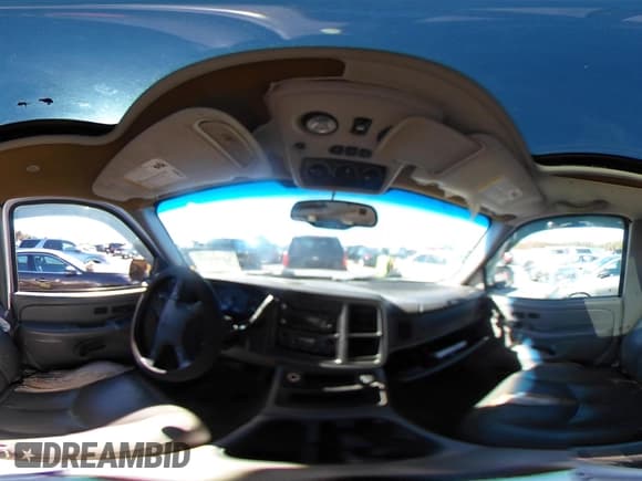 ✅ 2004 Chevrolet Suburban Z71 • VIN: 3GNFK16T54G268689 • Lot: 43595262. Listed on IAAI with 304,126 mi. Free auction sales archive from the USA and detailed vehicle history report at DreamBid. Image 18.