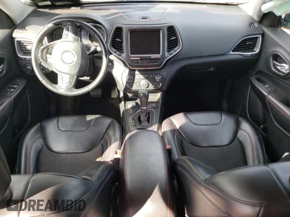 ✅ 2020 Jeep Cherokee Trailhawk • VIN: 1C4PJMBX3LD523040 • Lot: 91228075. Listed on Copart with 108,598 mi. Free auction sales archive from the USA and detailed vehicle history report at DreamBid. Image 8.