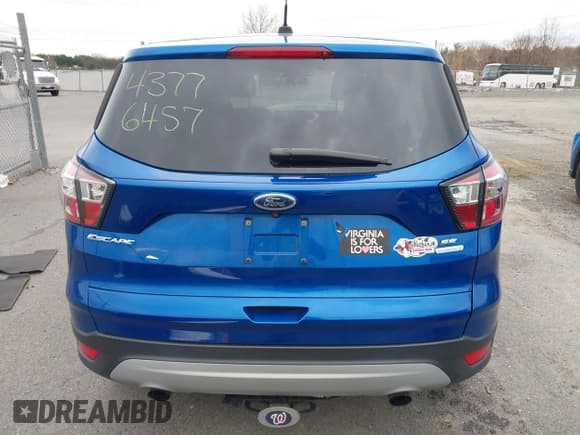 ✅ 2017 Ford Escape SE • VIN: 1FMCU0GD5HUA58227 • Lot: 43776457. Listed on IAAI with 104,921 mi. Free auction sales archive from the USA and detailed vehicle history report at DreamBid. Image 17.