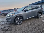 ✅ 2023 Nissan Rogue SL • VIN: 5N1BT3CB6PC798636 • Lot: 95524285. Wystawiony na Copart z przebiegiem 87 689 mil. Bezpłatny archiwum sprzedaży aukcyjnych z USA i szczegółowy raport historii pojazdu na DreamBid. Zdjęcie 1.