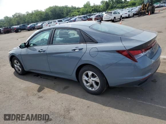 2022 Hyundai Elantra SE with VIN KMHLL4AG1NU303727, listed as a Copart auction lot 60492755 with 29,956 mi miles and Salvage title. Bid and sale history available at DreamBid. Image 2.