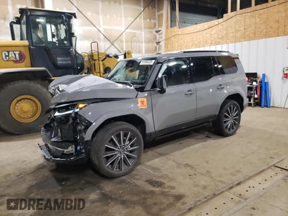 ✅ 2025 Lexus GX 550 Luxury+ • VIN: JTJVBCDX6S5055189 • Lot: 85586325. Wystawiony na Copart z przebiegiem 1 367 mil. Bezpłatny archiwum sprzedaży aukcyjnych z USA i szczegółowy raport historii pojazdu na DreamBid. Zdjęcie 1.