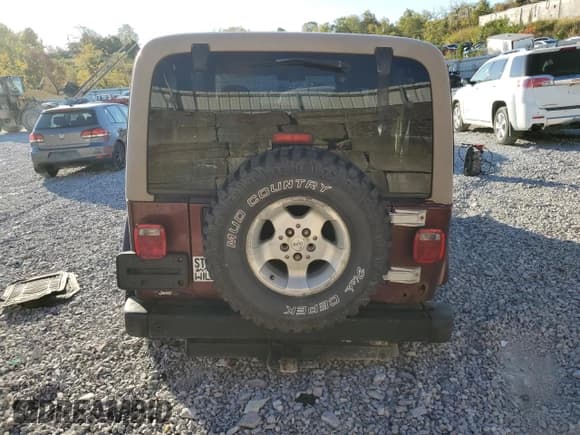 ✅ 2001 Jeep Wrangler Sahara • VIN: 1J4FA59S01P311648 • Lot: 89441105. Listed on Copart with 261,999 mi. Free auction sales archive from the USA and detailed vehicle history report at DreamBid. Image 6.
