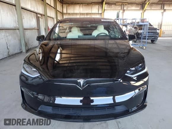 ✅ 2024 Tesla Model X Plaid • VIN: 7SAXCBE62RF460115 • Lot: 47027345. Wystawiony na Copart z przebiegiem Nie podano. Bezpłatny archiwum sprzedaży aukcyjnych z USA i szczegółowy raport historii pojazdu na DreamBid. Zdjęcie 5.