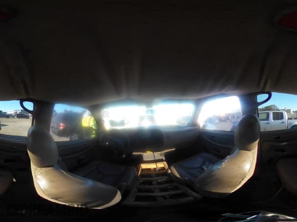 ✅ 2005 Chevrolet Silverado 2500HD LT • VIN: 1GCHC23UX5F811703 • Lot: 43603568. Wystawiony na IAAI z przebiegiem 254 895 mil. Bezpłatny archiwum sprzedaży aukcyjnych z USA i szczegółowy raport historii pojazdu na DreamBid. Zdjęcie 19.