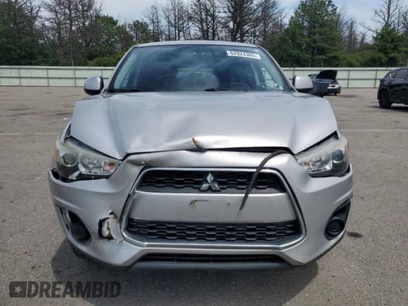 2014 Mitsubishi Outlander ES z VIN 4A4AR3AU8EE006807, wystawiony jako Copart lot #62924365 z przebiegiem 221 686 mil mil oraz Nie do naprawy • Non repairable. Historia ofert i sprzedaży dostępna na DreamBid. Obrazek 5.