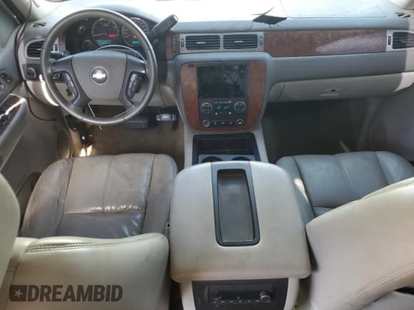 ✅ 2007 Chevrolet Silverado 2500HD LTZ • VIN: 1GCHK23697F567551 • Lot: 91667565. Wystawiony na Copart z przebiegiem 145 983 mil. Bezpłatny archiwum sprzedaży aukcyjnych z USA i szczegółowy raport historii pojazdu na DreamBid. Zdjęcie 8.