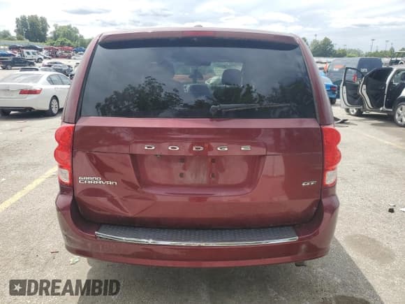 ✅ 2020 Dodge Grand Caravan GT • VIN: 2C4RDGEG3LR159812 • Lot: 70354245. Wystawiony na Copart z przebiegiem Nie podano. Bezpłatny archiwum sprzedaży aukcyjnych z USA i szczegółowy raport historii pojazdu na DreamBid. Zdjęcie 6.