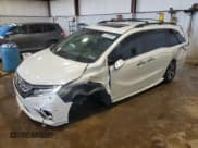 ✅ 2020 Honda Odyssey Touring • VIN: 5FNRL6H85LB032945 • Lot: 64429285. Listed on Copart with 85,696 mi. Free auction sales archive from the USA and detailed vehicle history report at DreamBid. Image 1.