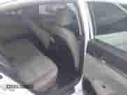 2017 Hyundai Elantra SE z VIN 5NPD84LF3HH180364, wystawiony jako IAAI lot #43339099 z przebiegiem 153 436 mil mil oraz . Historia ofert i sprzedaży dostępna na DreamBid. Obrazek 8.