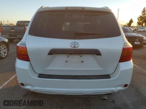 ✅ 2010 Toyota Highlander Sport • VIN: 5TDXK3EH1AS001679 • Lot: 85763964. Listed on Copart with 218,276 mi. Free auction sales archive from the USA and detailed vehicle history report at DreamBid. Image 7.