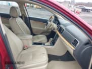 ✅ 2012 Lincoln MKZ • VIN: 3LNHL2JC2CR819462 • Лот: 43800235. Опубликован ранее на IAAI с пробегом 197 111 миль. Бесплатный доступ к архиву аукционных продаж из США и подробный отчёт об истории автомобиля на DreamBid. Изображение 5.