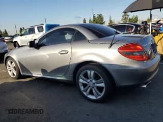 ✅ 2010 Mercedes-Benz SLK 300 • VIN: WDBWK5EA0AF232145 • Лот: 83768995. Опубликован ранее на Copart с пробегом 120 277 миль. Бесплатный доступ к архиву аукционных продаж из США и подробный отчёт об истории автомобиля на DreamBid. Изображение 2.