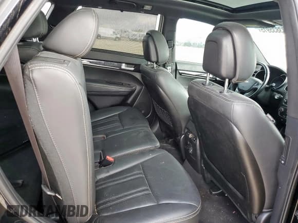 ✅ 2015 Kia Sorento SX Limited • VIN: 5XYKW4A76FG606514 • Lot: 93835915. Listed on Copart with Not provided. Free auction sales archive from the USA and detailed vehicle history report at DreamBid. Image 11.