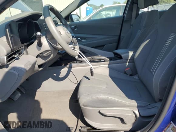 ✅ 2021 Hyundai Elantra SEL • VIN: KMHLM4AG3MU147069 • Lot: 80427785. Listed on Copart with 63,433 mi. Free auction sales archive from the USA and detailed vehicle history report at DreamBid. Image 7.
