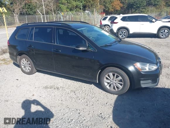 ✅ 2016 Volkswagen Golf TSI SE • VIN: 3VWC17AU0GM506534 • Lot: 43701836. Wystawiony na IAAI z przebiegiem 207 894 mil. Bezpłatny archiwum sprzedaży aukcyjnych z USA i szczegółowy raport historii pojazdu na DreamBid. Zdjęcie 1.