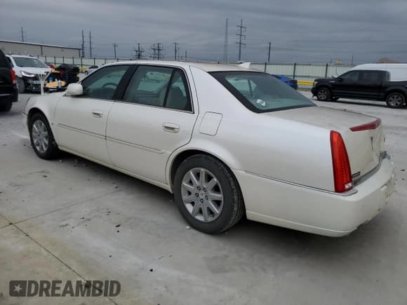 ✅ 2010 Cadillac DTS 1SD • VIN: 1G6KH5EY3AU108090 • Lot: 90076955. Wystawiony na Copart z przebiegiem 156 241 mil. Bezpłatny archiwum sprzedaży aukcyjnych z USA i szczegółowy raport historii pojazdu na DreamBid. Zdjęcie 2.