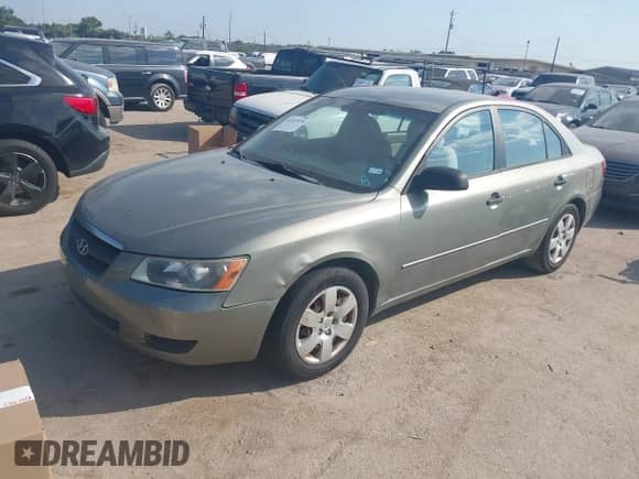 2008 Hyundai Sonata GLS z VIN 5NPET46C18H400735, wystawiony jako IAAI lot #43357536 z przebiegiem 195 571 mil mil oraz . Historia ofert i sprzedaży dostępna na DreamBid. Obrazek 2.