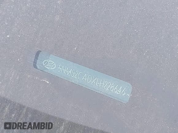 ✅ 2020 Hyundai Santa Fe SE • VIN: 5NMS2CADXLH228646 • Lot: 43160344. Wystawiony na IAAI z przebiegiem 88 423 mil. Bezpłatny archiwum sprzedaży aukcyjnych z USA i szczegółowy raport historii pojazdu na DreamBid. Zdjęcie 18.